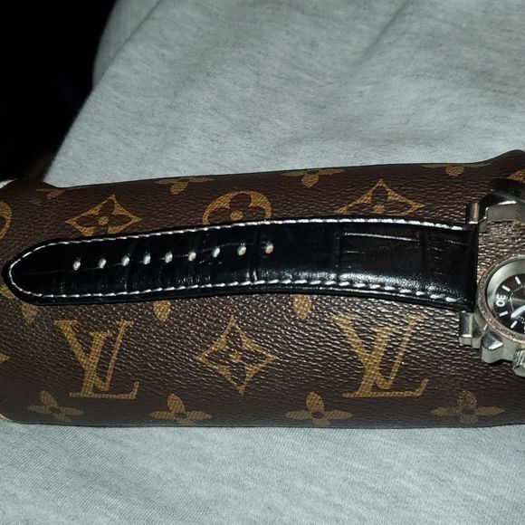 Oulm 3 Face HUGE Men's Analog Quartz Watch Leather Band Silver Cases Black Faces - Picture 4 of 9